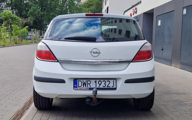 Opel Astra cena 7500 przebieg: 341000, rok produkcji 2006 z Wrocław małe 56